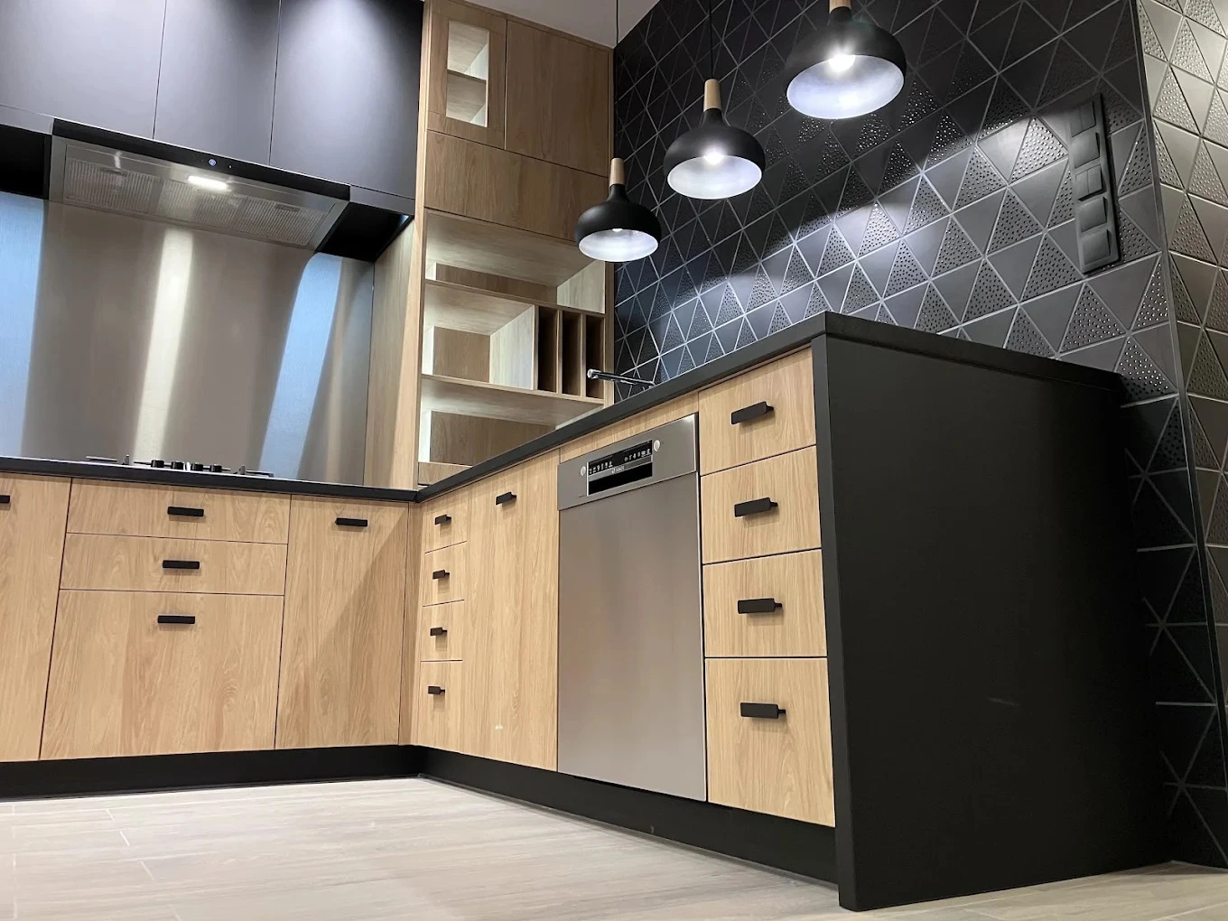 Modern fürdőszoba burkolás – Budapest referencia